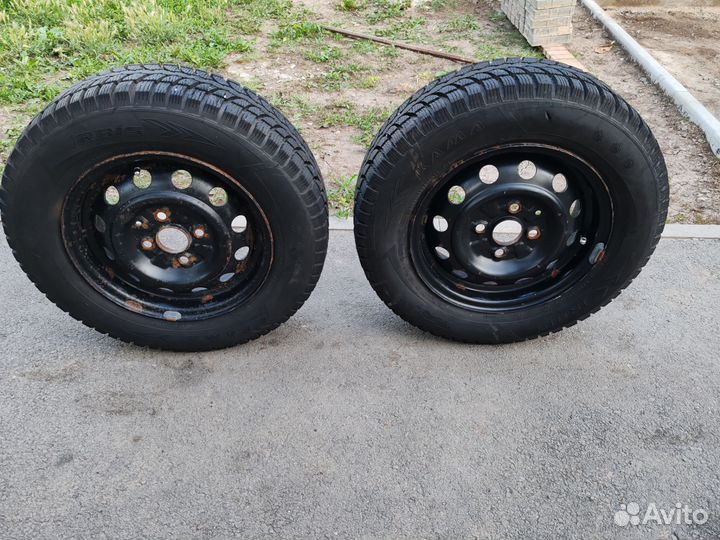 Пара колёс на Hyundai Accent R-13 (зимние)