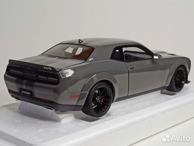 Dodge Challenger SRT Destroyer 1:18 Autoart