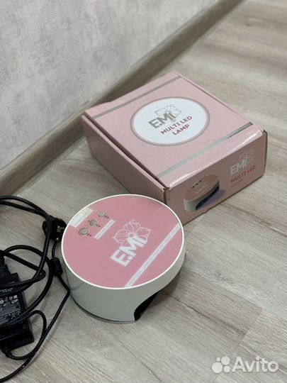 Уф лампа для ногтей emi
