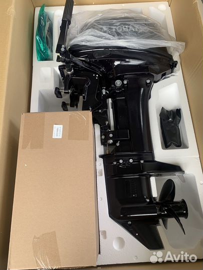 Tohatsu m18e2s 9,9 новый лодочный мотор