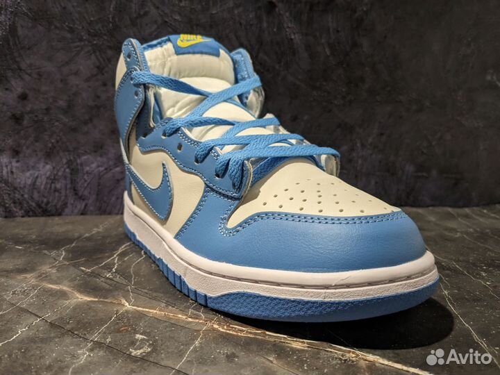 Зимние кроссовки Nike dunk