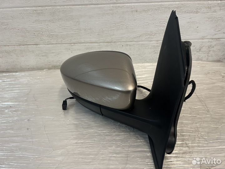 Зеркало правое и левое volkswagen polo