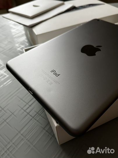 iPad mini 2 retina 16gb