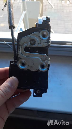 Замок двери ix35