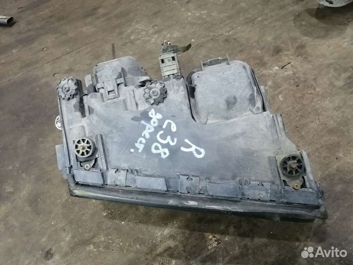 Бмв е38 фара правая, ксенон, дорест