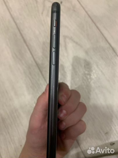 iPhone 8 Plus, 64 ГБ