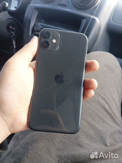Телефон iPhone 11
