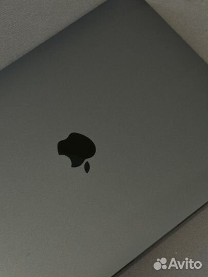 MacBook Pro 13 2022 M2 8/256 GB рассрочка