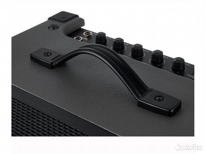 Peavey Max100 комбоусилитель для бас-гитары