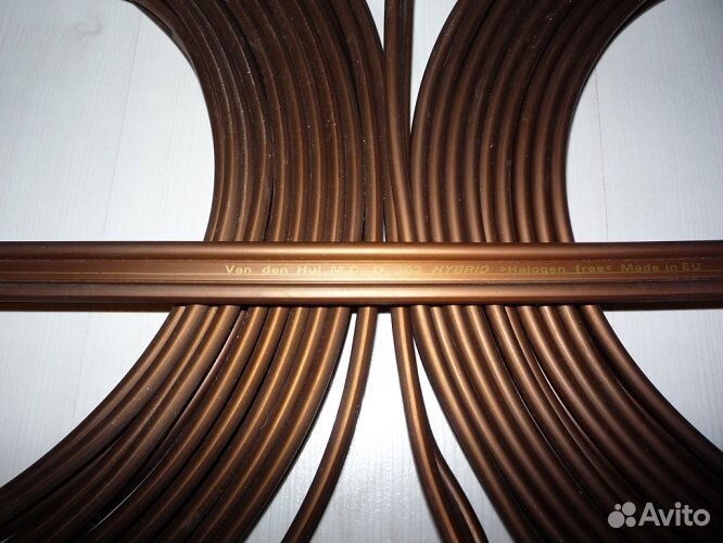 Акустический кабель van den hul