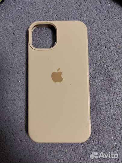 Чехол для iPhone 13