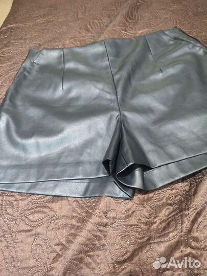 Шорты из эко кожи