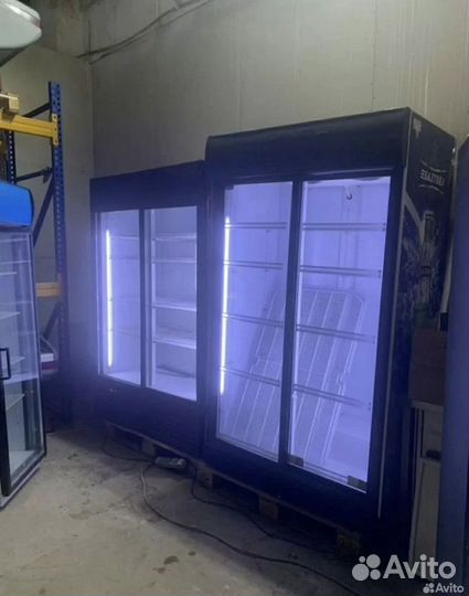 Холодильный шкаф