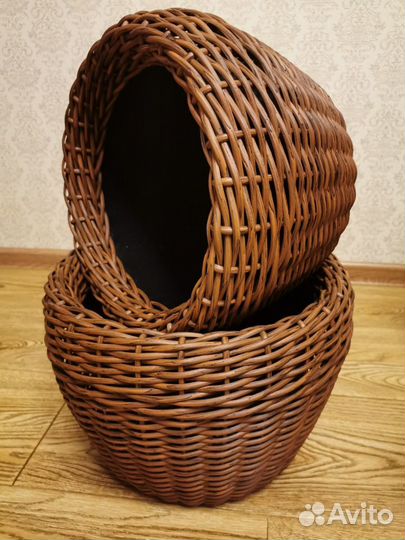 Кашпо для цветов из ротанга