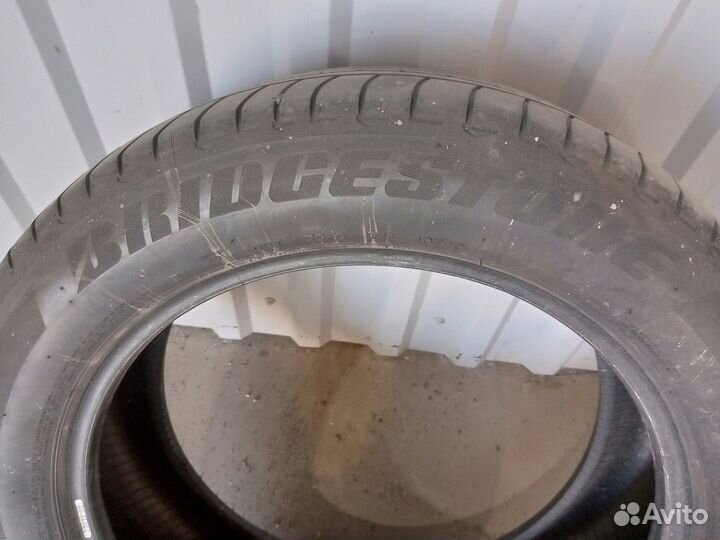 Bridgestone Dueler H/P Sport 235/55 R19