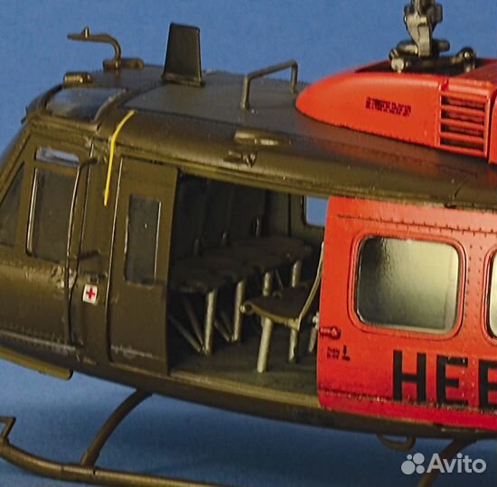 Сборная модель вертолёта Bell UH-1D Iroquois