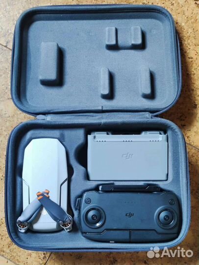 Квадрокоптер DJI mini se fly more combo