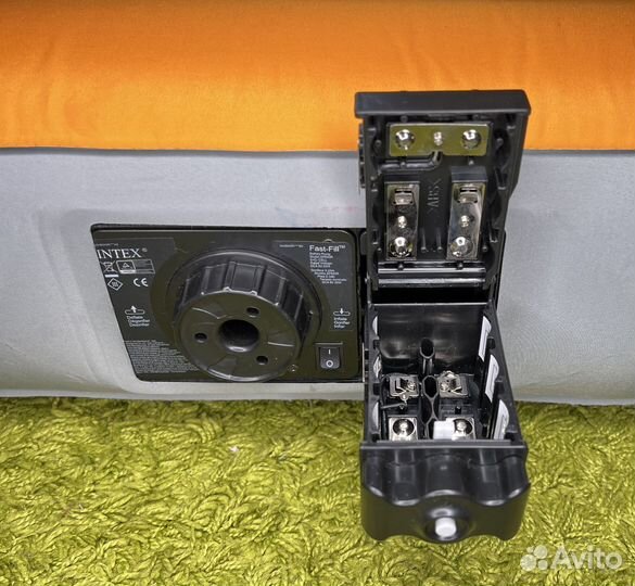 Надувной матрас intex