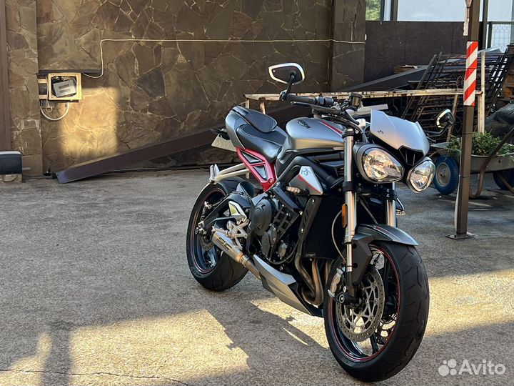 Triumph Street Triple 765RS