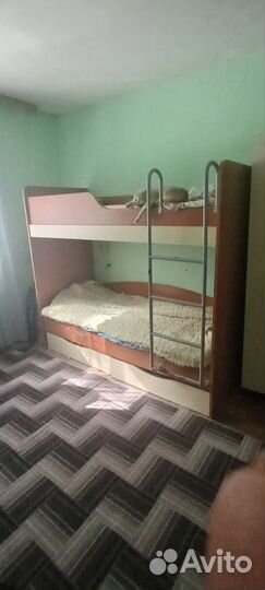 Кровать двухьярусная