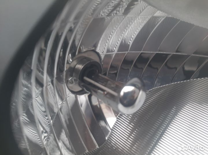 Би-Ксенон H4