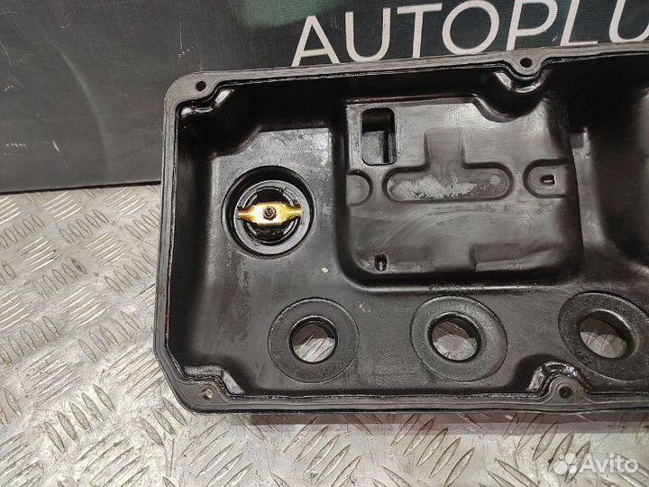 Клапанная крышка Mitsubishi Lancer седан IX 4G18