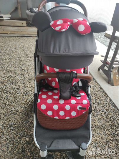 Прогулочная коляска