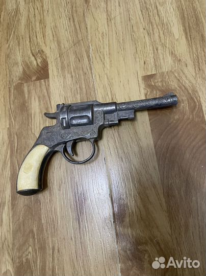 Револьвер СССР