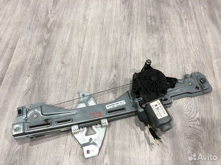 Стеклоподъемник задний правый Citroen C-Elysee EC5