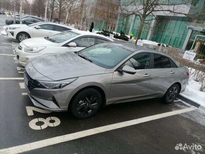 Hyundai Elantra 1.6 AT, 2021, 40 000 км