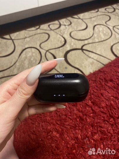 Беспроводные наушники JBl Т100