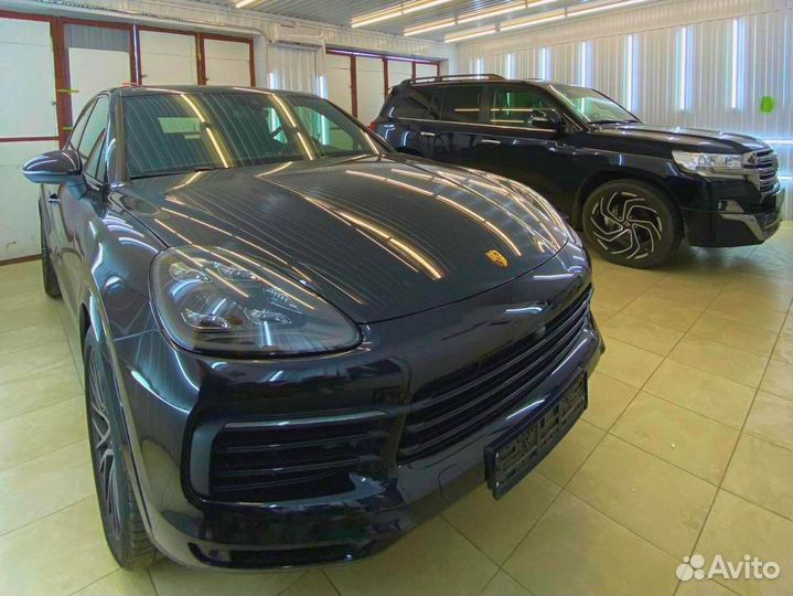 Обклейка пленкой бампер, капот, крылья