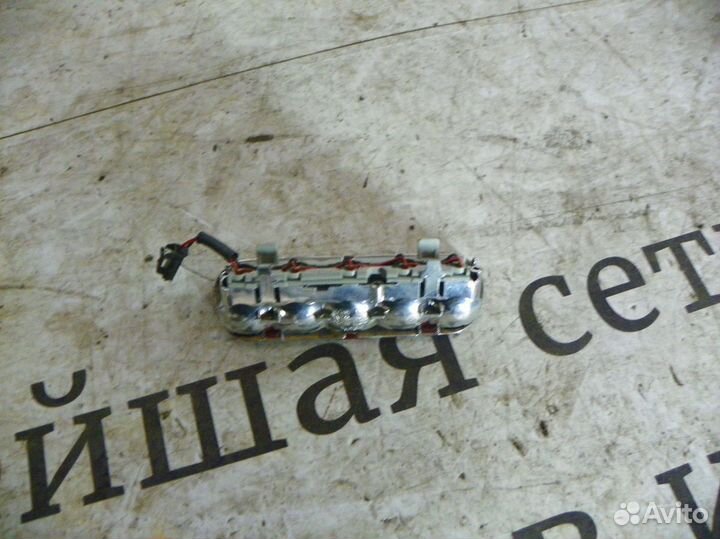 Стоп сигнал дополнительный Kia Sorento