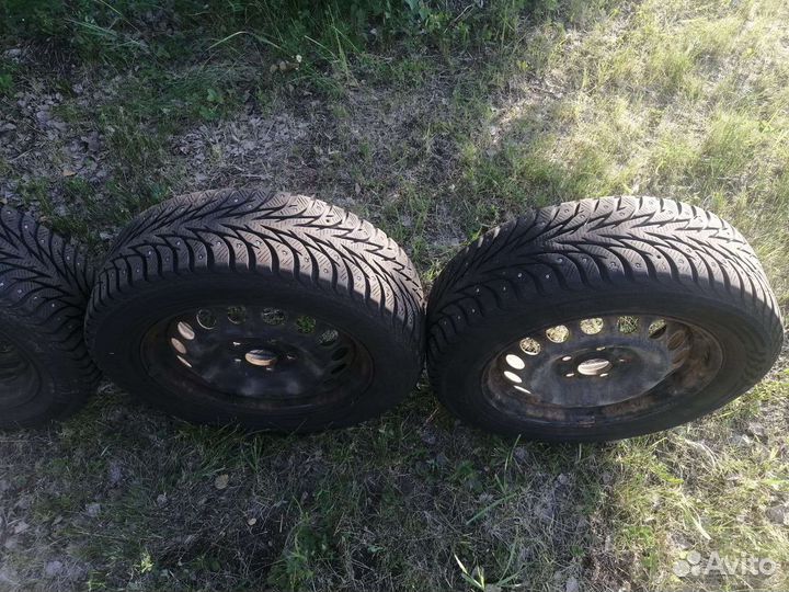 Колеса 205/60 R16 зима Yokohama