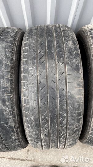 Bridgestone Alenza 001 255/45 R20