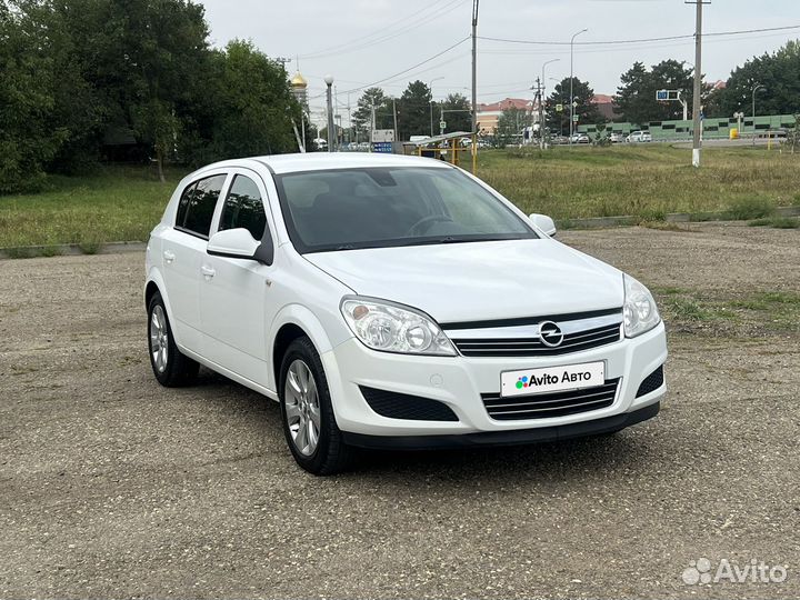 Opel Astra 1.8 AT, 2011, 143 000 км