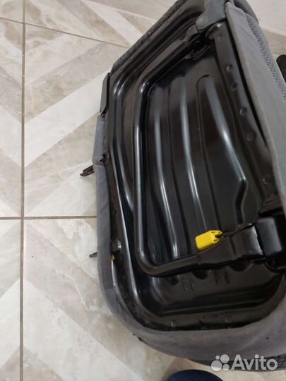 Заднее сиденье toyota funcargo