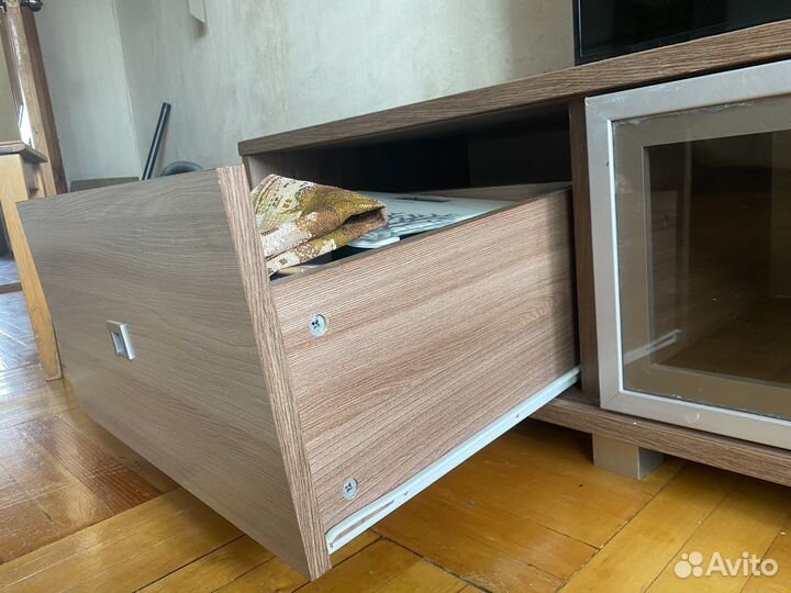 Тумба под телевизор