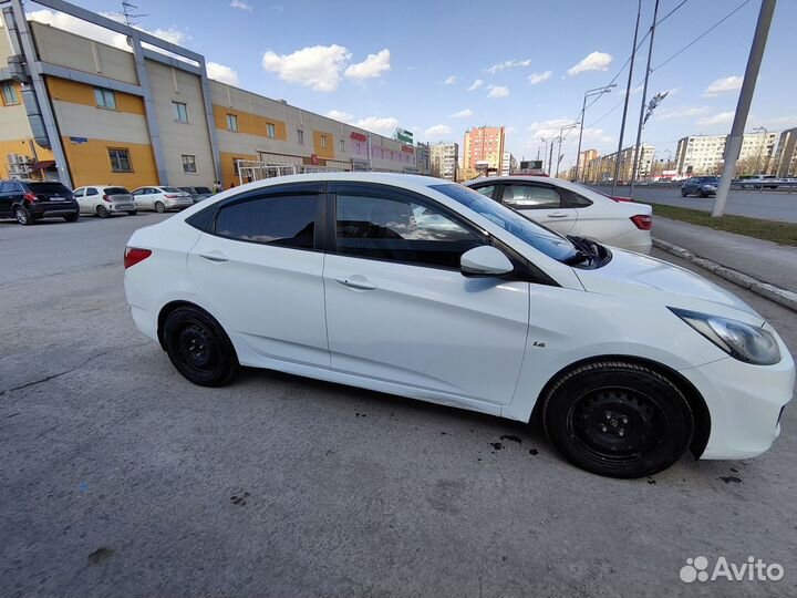 Hyundai Solaris 1.6 AT, 2012, 209 500 км