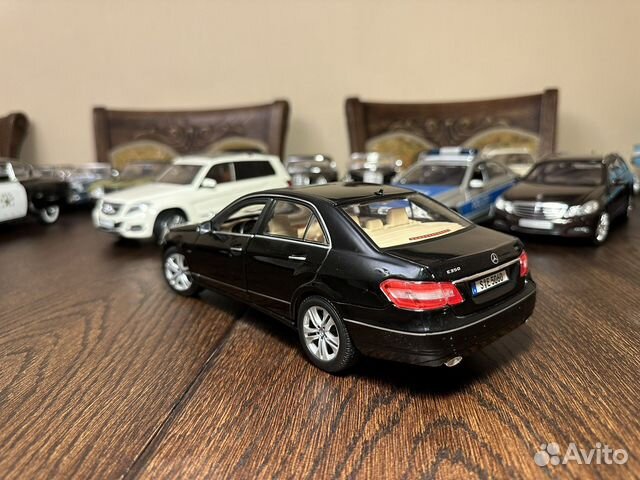 1:18 Mercedes-Benc E-class, GLK. Minichamps