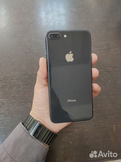 iPhone 8 Plus, 64 ГБ