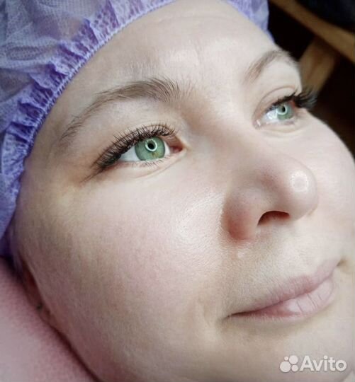 Модель на наращивание ресниц