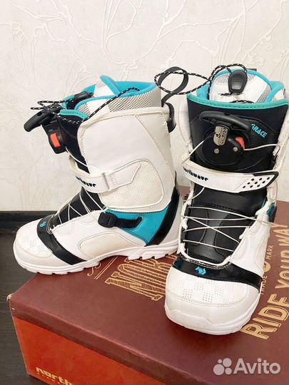 Сноубордические ботинки женские