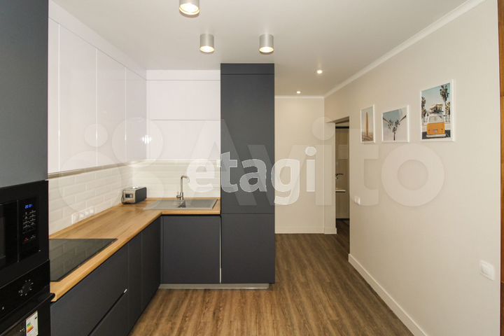 2-к. квартира, 61 м², 9/16 эт.