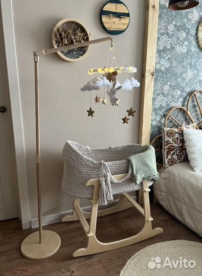 Мобиль для новорожденных с кронштейном