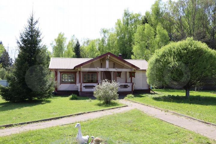 Дом 267,3 м² на участке 54 сот.