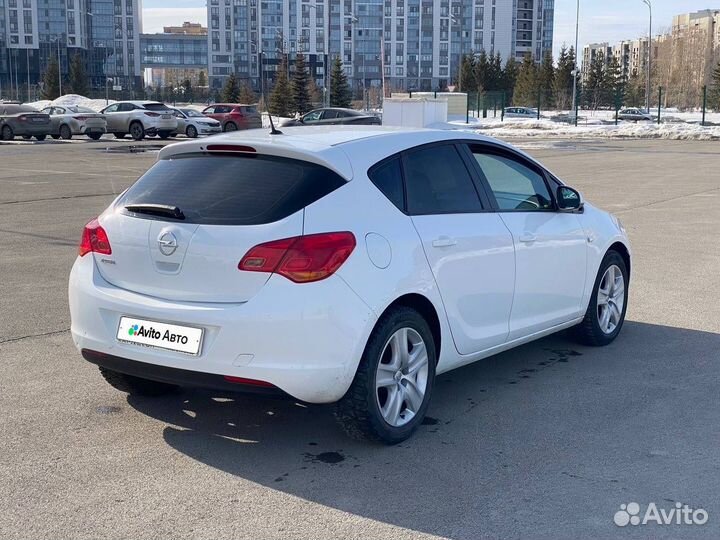 Opel Astra 1.6 МТ, 2011, 199 000 км