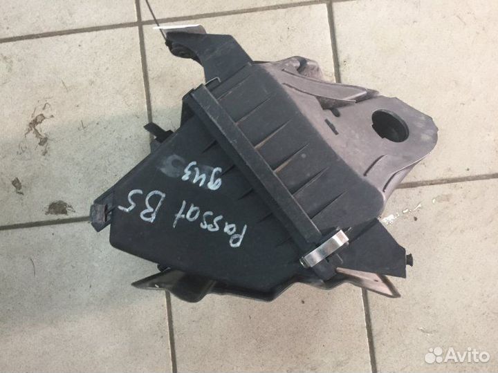 Корпус воздушного фильтра Volkswagen Passat B5