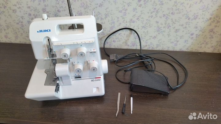 Оверлок Juki MO 644D