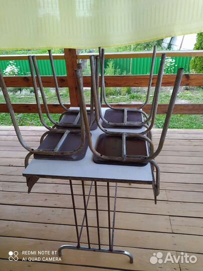 Стол со стульями б/у